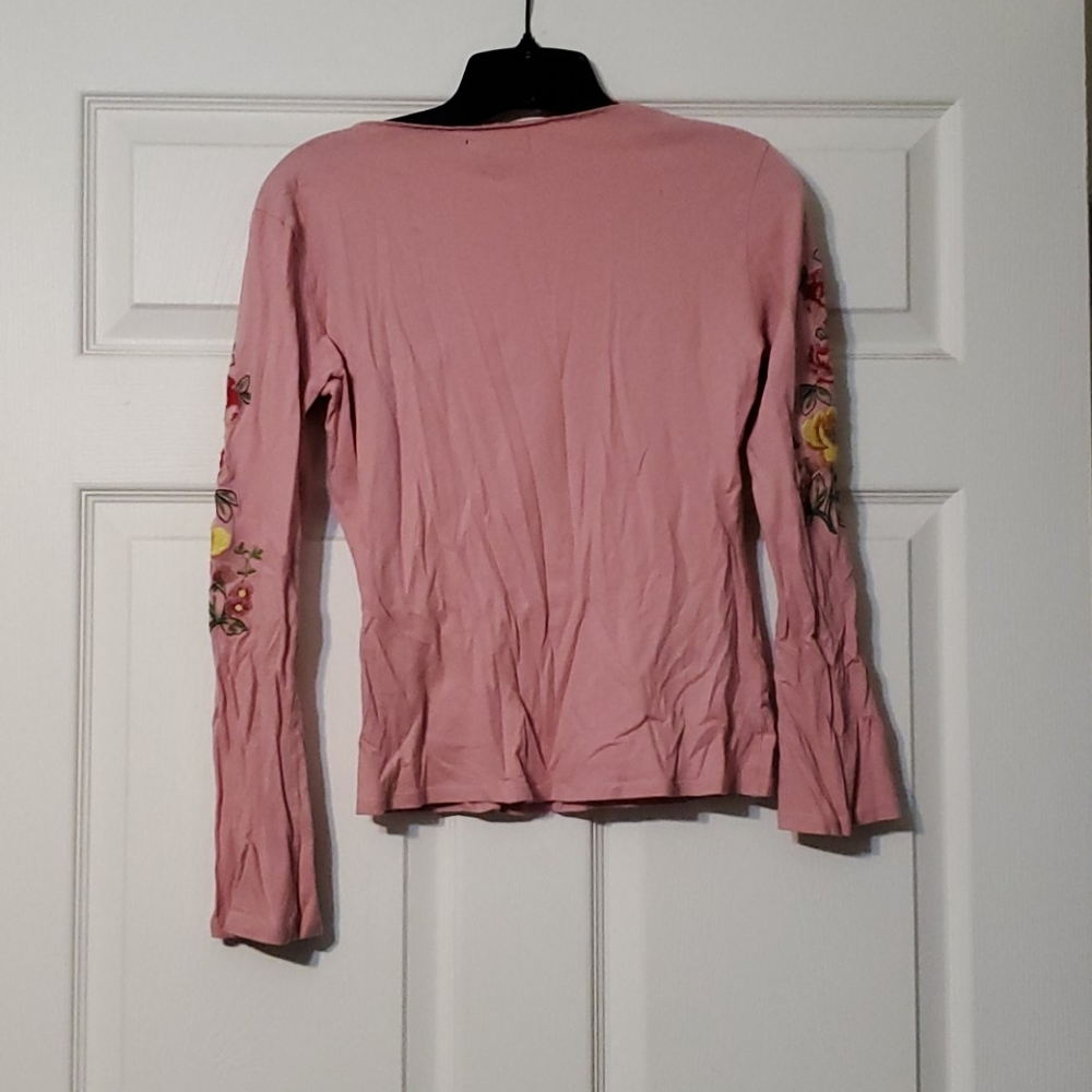 Shirt - Picture 2 of 4